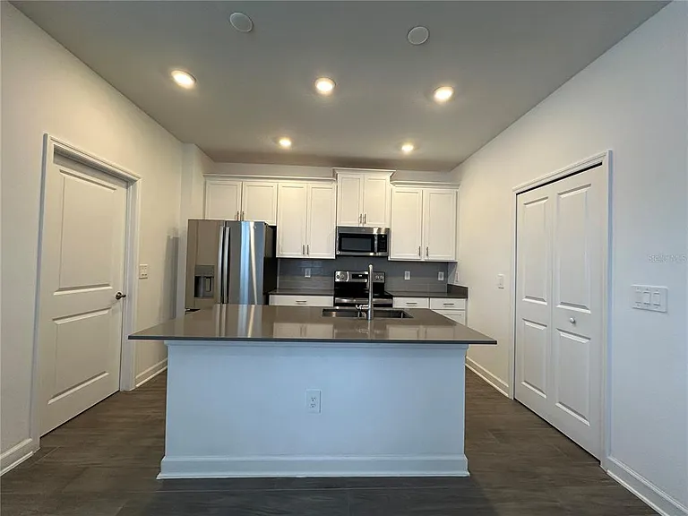 3118 Addison Blvd — Photo 10