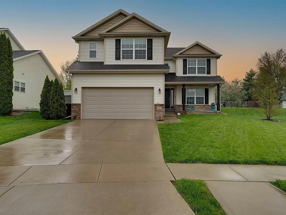 1st image of 906 Vanderbilt Dr