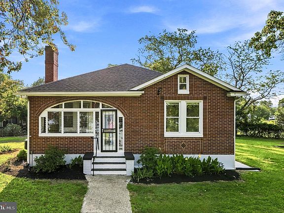 2nd image of 2801 Joplea Ave