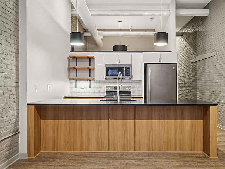Hercules Apartments — Photo 20