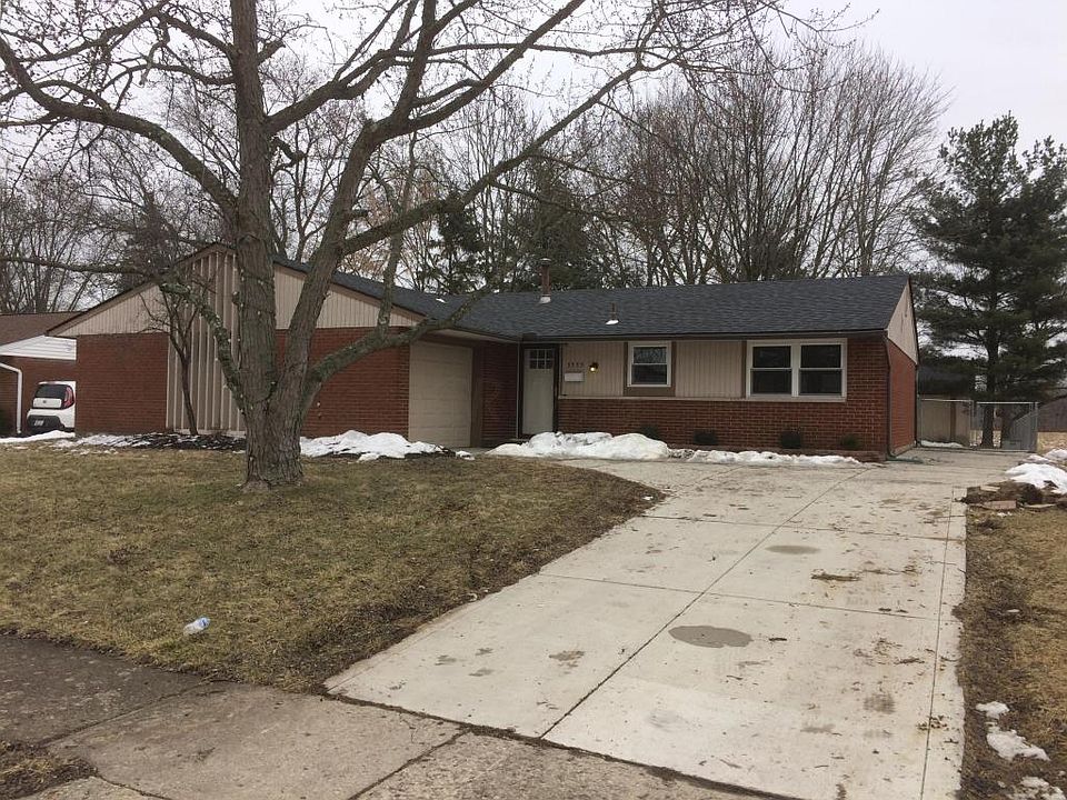 1st image of 3555 Madrid Dr