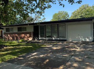 10727 Hallstead Dr, Saint Louis, MO 63136