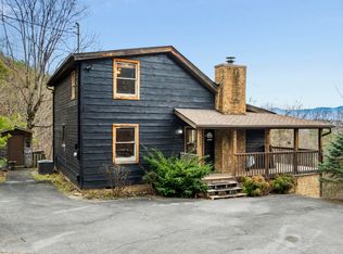 1625 Bear Claw Way, Sevierville, TN 37876