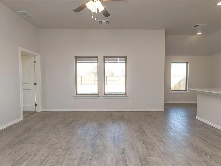 12313 SW 30th St — Photo 5