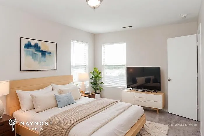 130 Dormont Dr NE — Photo 11