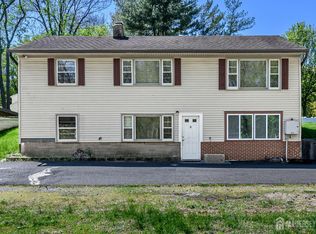 784 Yardville Hamilton Sq, Trenton, NJ 08691