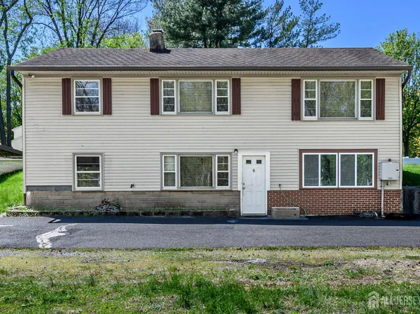 784 Yardville Hamilton Sq, Trenton, NJ 08691