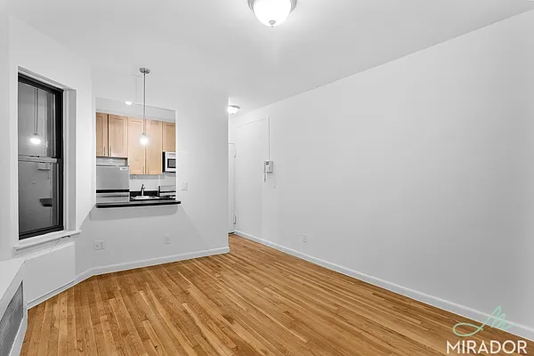 Rented by Mirador Real Estate | media 6