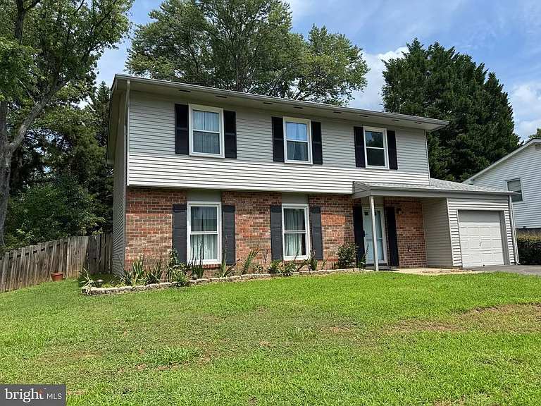 1717 Fallsway Dr — Photo 15