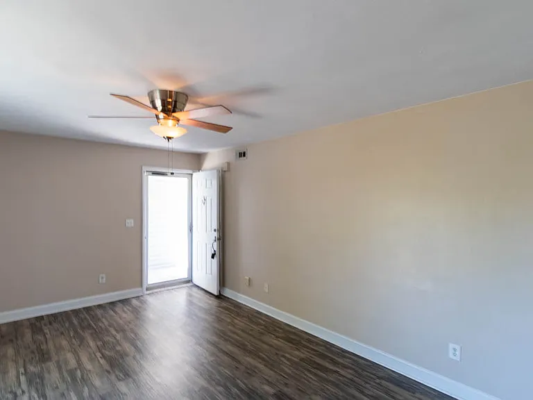 1518 Chela Ave #C3 — Photo 6
