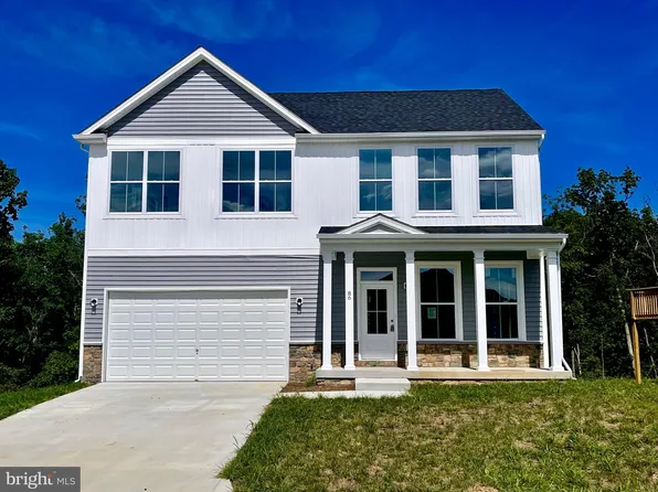 24 Thyme Way, Bunker Hill, WV 25413