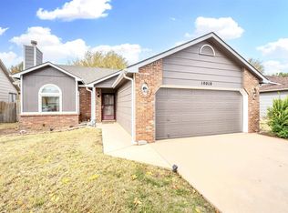 10010 E Bayley Ct, Wichita, KS 67207