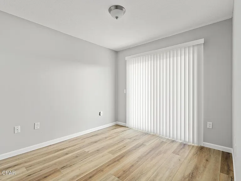 3835 Avon Rd #B3 — Photo 9