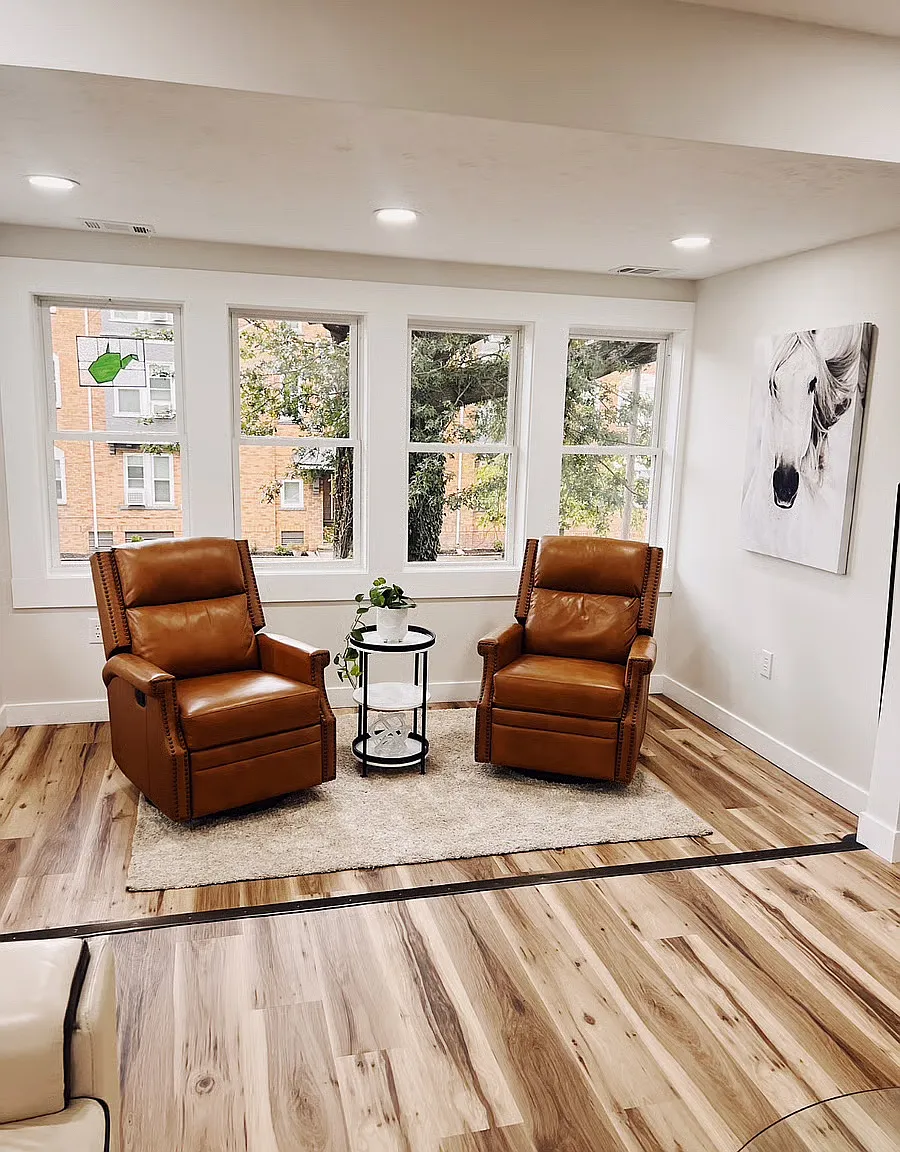 1 bed, 1000 sqft, $1,750 — Photo 2