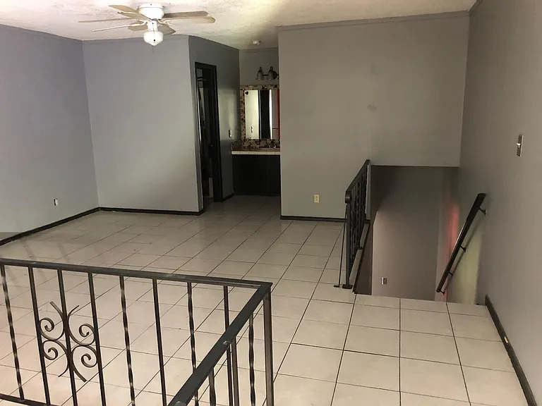 313-2 Bolivar Ave — Photo 13