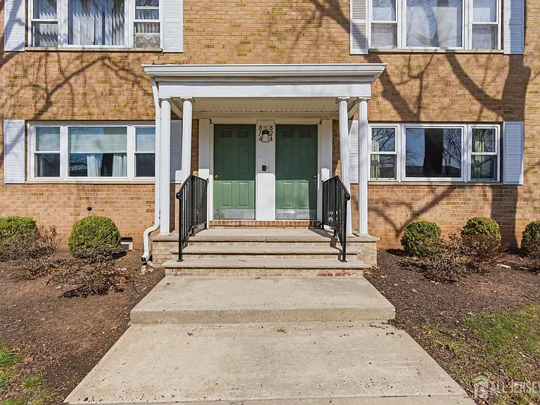 161 Evergreen Rd #2A — Photo 2
