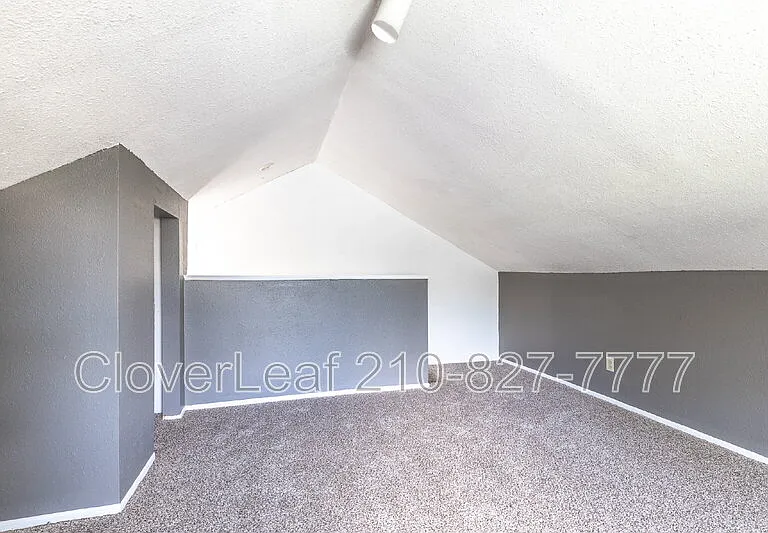514 Curtiss St — Photo 15