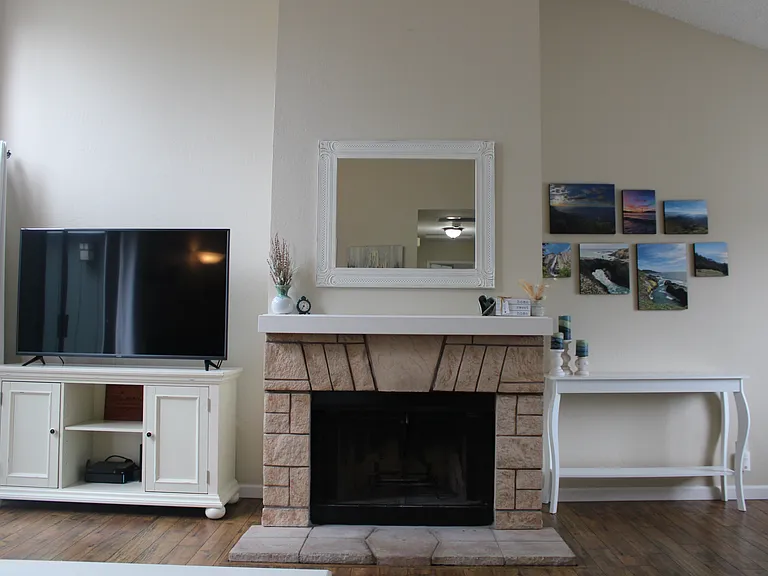 1216 Maywood Ln — Photo 8