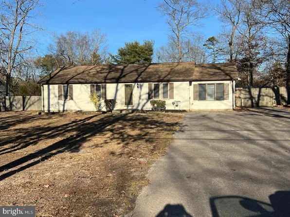 5 E Ridgewood Ave, Galloway, NJ 08205