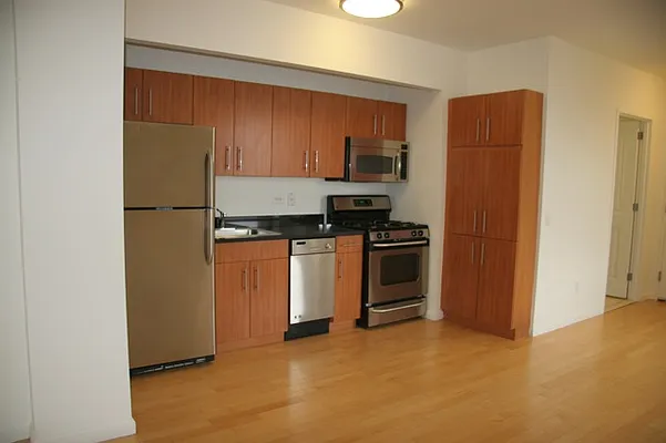 Rented by City Connections Realty | media 1