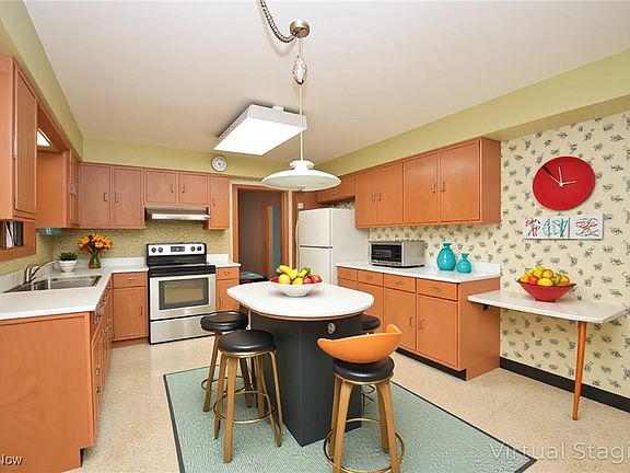 5th image of 29420 Hidden Valley Dr