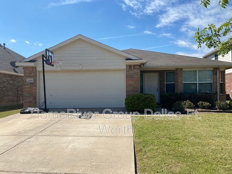 1st image of 4508 Fir Dr