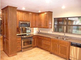 4 Hillcrest Dr, Shalimar, FL 32579