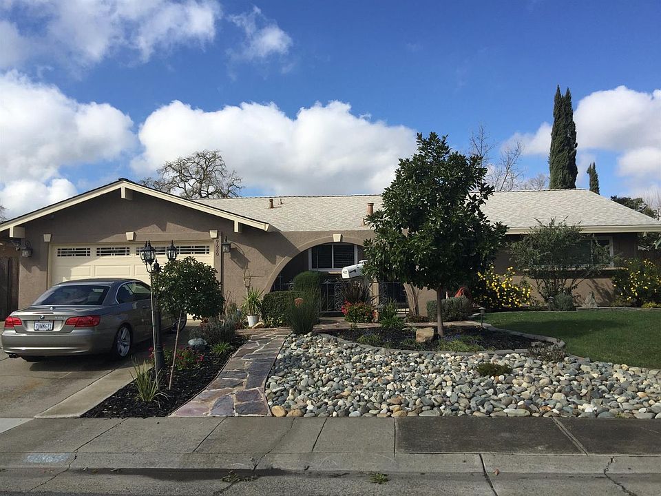 1st image of 9680 La Nuez Dr
