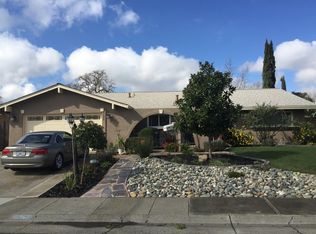 9680 La Nuez Dr, Elk Grove, CA 95624