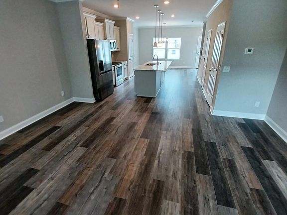 2nd image of 1029 Milson Ln