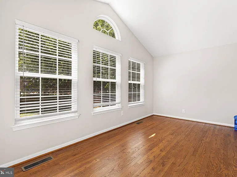 3329 Anne De Bourgh Dr — Photo 18