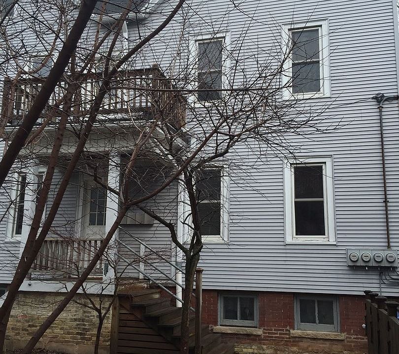 1st image of 1918 N Warren Ave #A-4