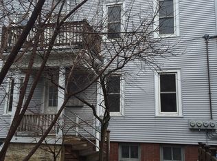 1918 N Warren Ave #A-4, Milwaukee, WI
