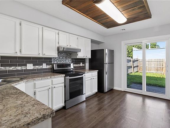 2nd image of 4472 Silverleaf Dr