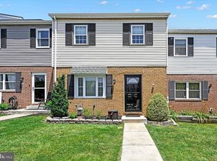 7 Broadleaf Ct, Parkville, MD 21234