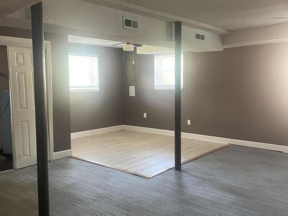3rd image of 1620 Zale Dr SE