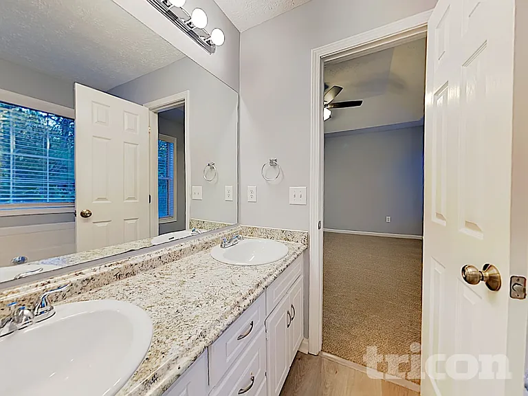 3940 Michaels Creek Way — Photo 12