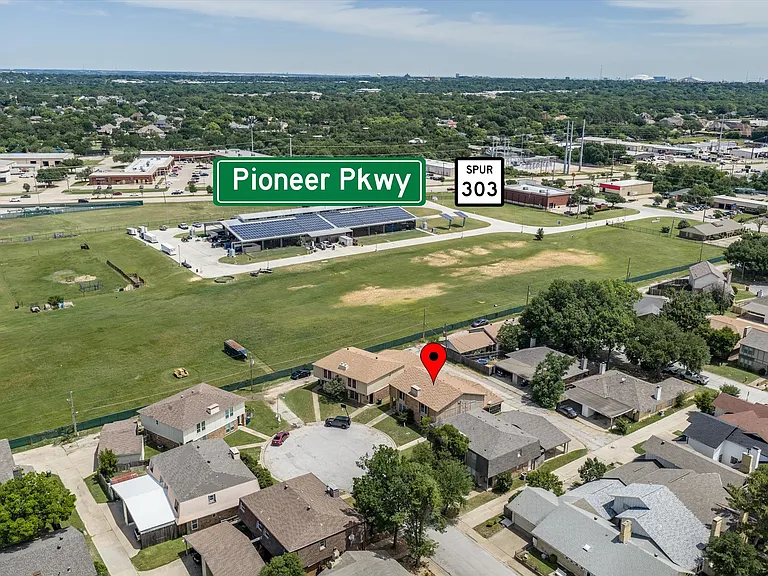 2207 Chase Ct — Photo 29