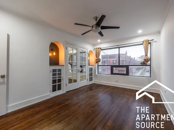 3716 W Belmont Ave #2E, Chicago, IL 60618