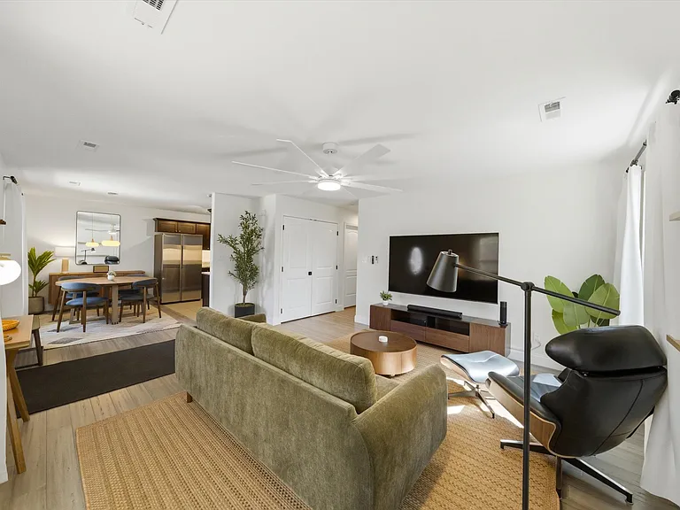 103 Marion St — Photo 4