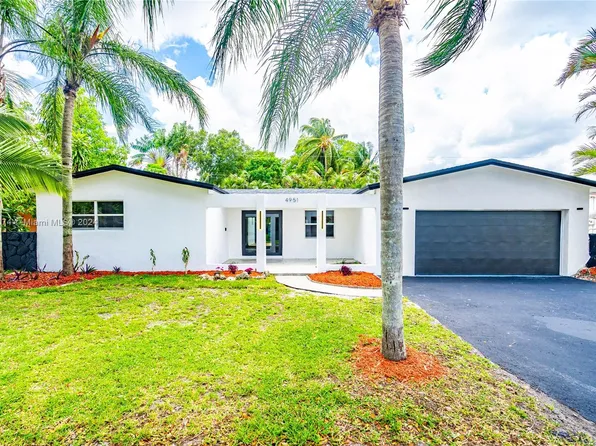 4951 SW 88th Ter, Cooper City, FL 33328