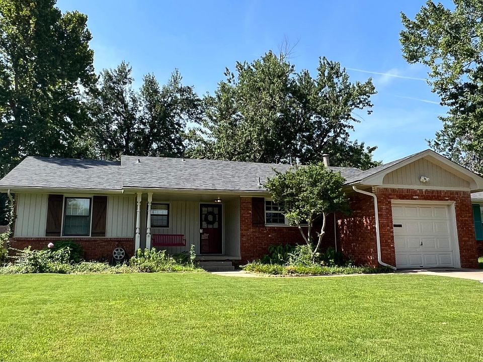 1st image of 2624 Huntleigh Dr