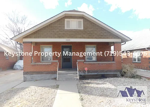 1233 Berkley Ave Photo 1