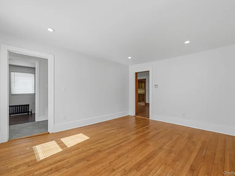 212 Center St — Photo 15