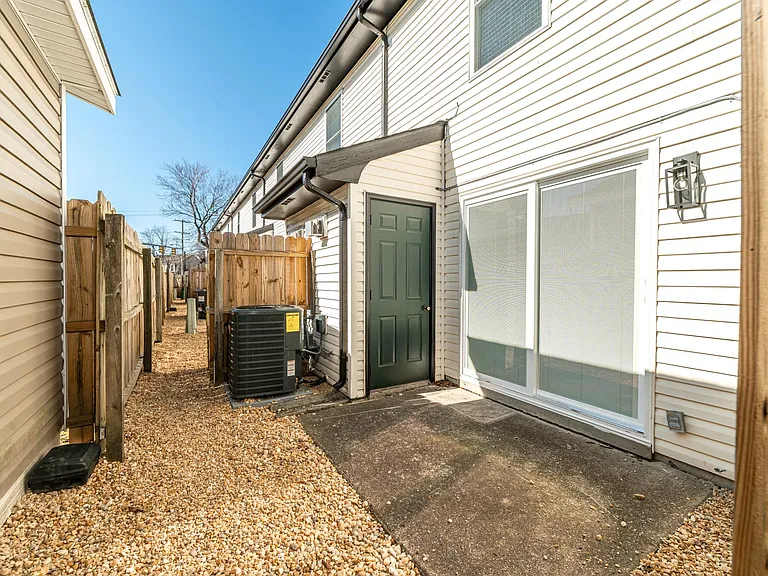 9400 1st View St Townhomes — Photo 23