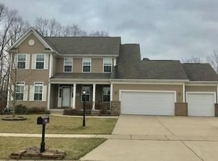 250 Eagle Ridge Dr, Valparaiso, IN 46385