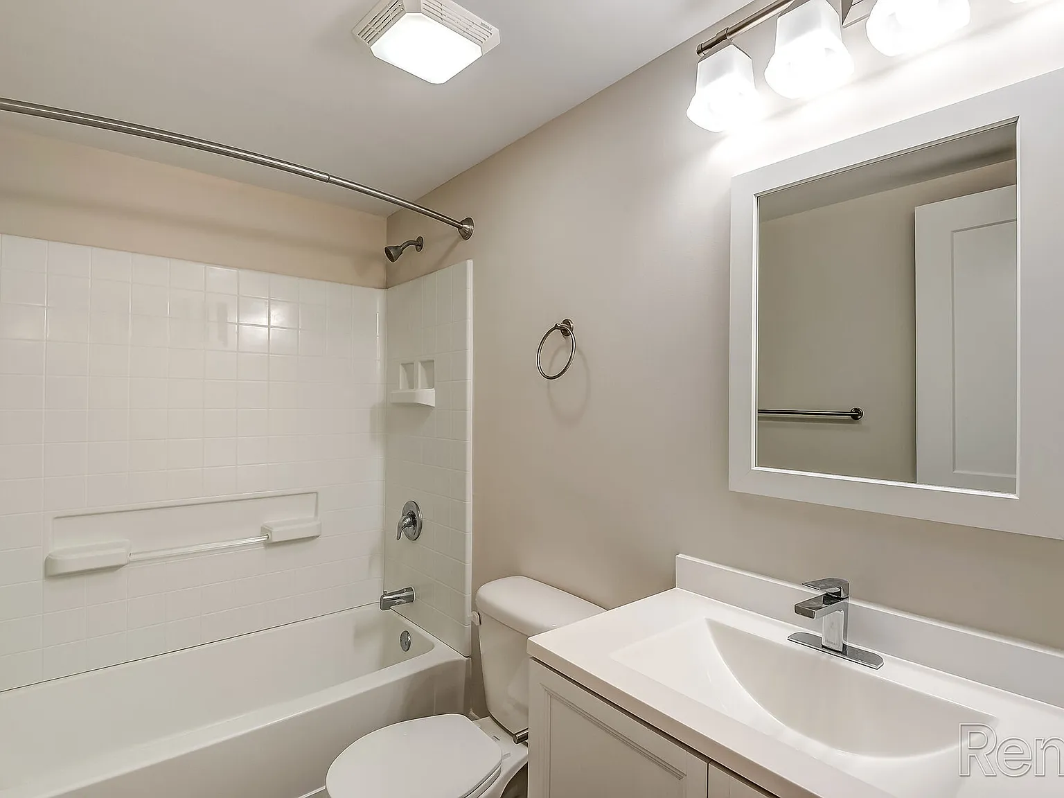 Grandview Apartment Homes — Photo 4
