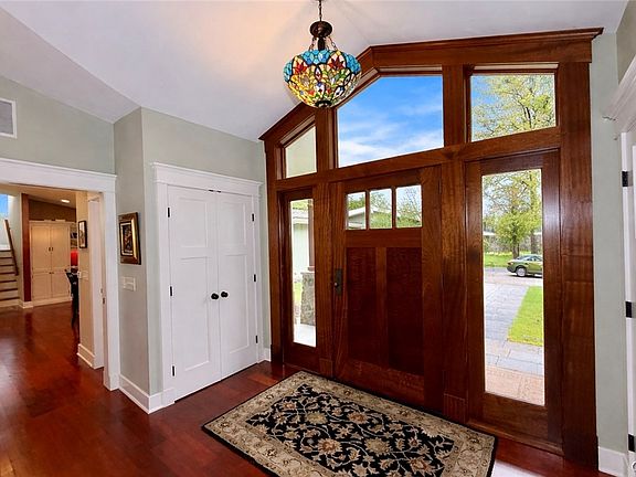 5th image of 4515 Ridge Rd