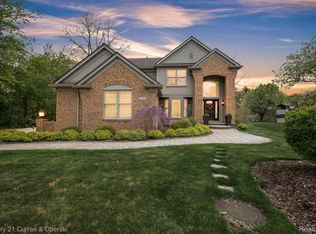 45711 Morningside Ct, Canton, MI 48187