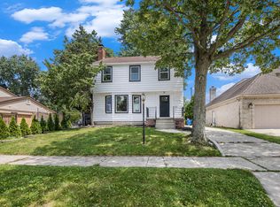 1812 Kinmore St, Dearborn Heights, MI 48127